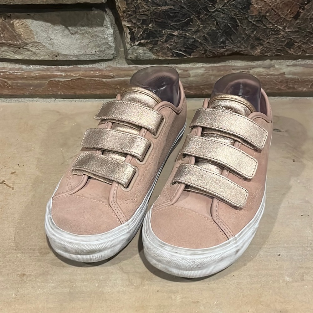 Vans Rose Gold Style 23 Suede Sneakers